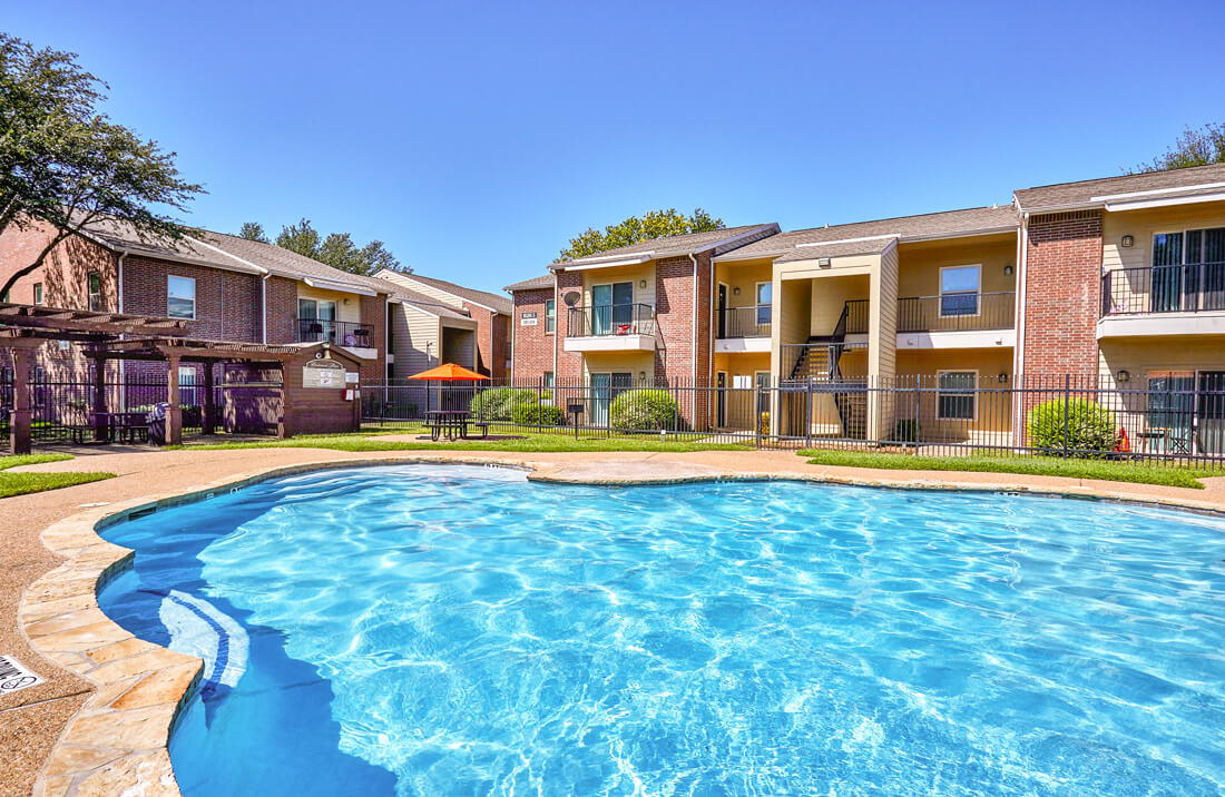 Creekwood Place Apartments | Apartments in Texas